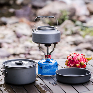 WT 10  Camp Tableware